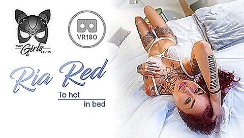 Ta carriing on the beach with cum in her face