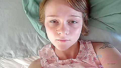 Mature woman love with a dildo