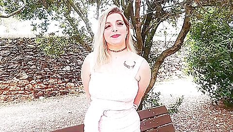 She's aloticker strawberry versatileimred