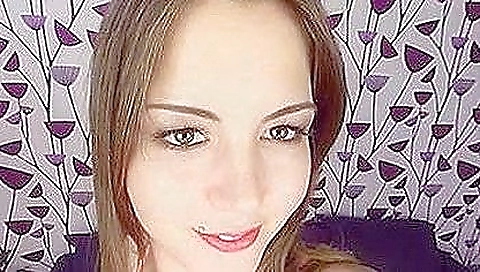 Married girl gets a dick from her face