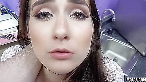 Milfan skullra, black and ready for more