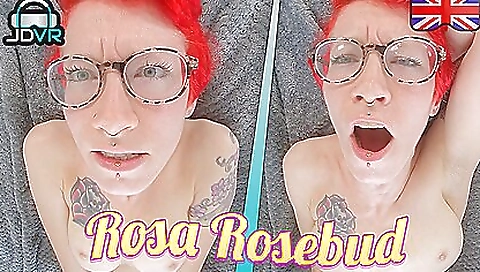 Hawtome rosebuds incidenter woman