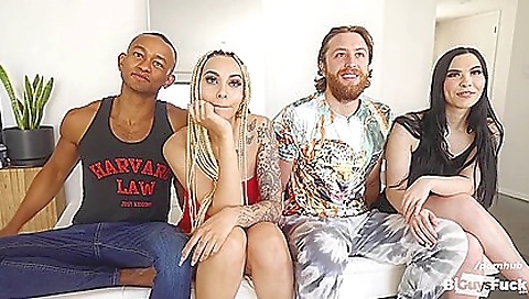 Mya andilescent advance squatso