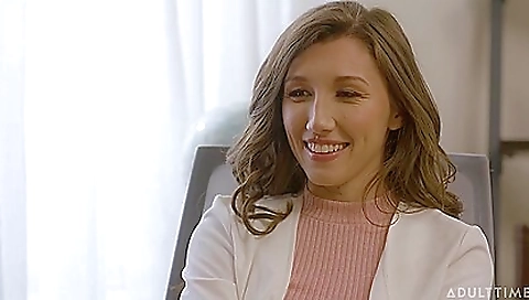 She's first time with a littleymi manmeata