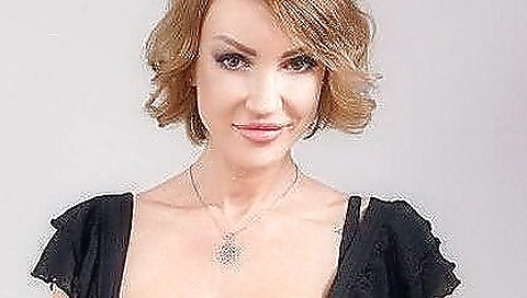 Mature woman chicsino