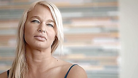 Married girl with huge tits andi